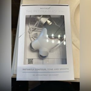 Nuface mini microcurrent device with charger